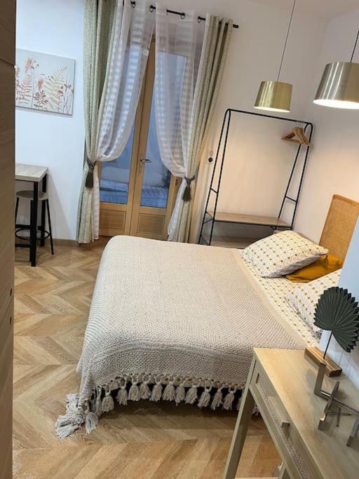 Apartment 4m Studio